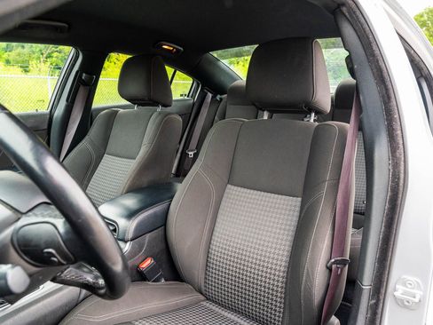 Used 2023 Dodge Charger SXT RWD image 20