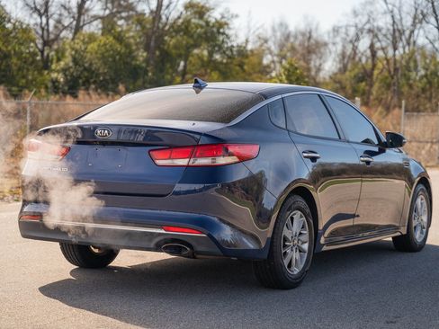 Used 2018 Kia Optima LX image 7