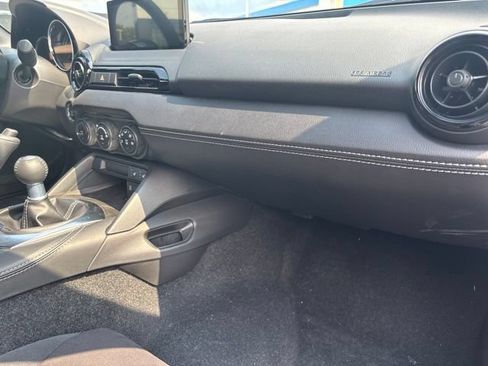 New 2026 MAZDA MX-5 Miata Club w/ Weather Package RWD image 19
