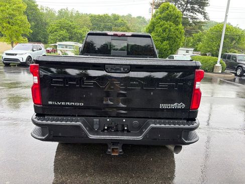 Used 2020 Chevrolet Silverado 2500 High Country w/ Z71 Off-Road Package AWD/4WD image 4