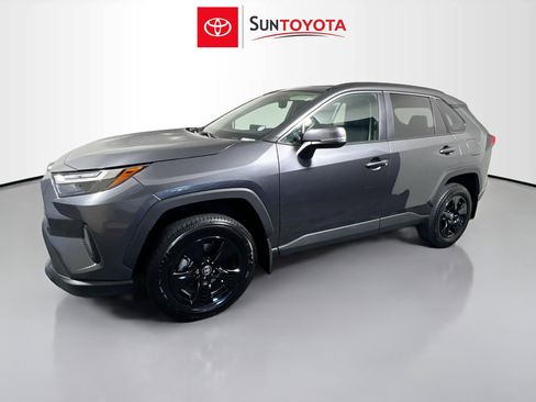 Used 2025 Toyota RAV4 XLE w/ Convenience Package FWD image 9
