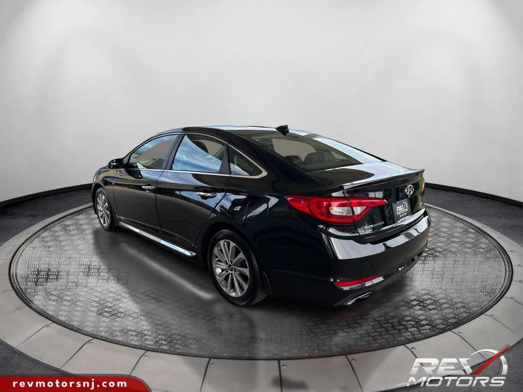 Used 2017 Hyundai Sonata Sport w/ Value Edition Package 02 FWD image 3