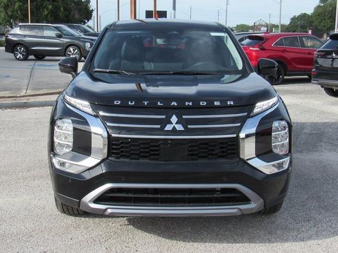 New 2025 Mitsubishi Outlander SE image 7