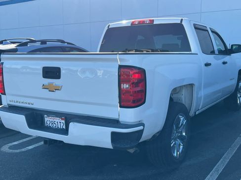 Used 2018 Chevrolet Silverado 1500 Custom w/ Trailering Package RWD image 4