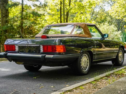 Used 1986 Mercedes-Benz 560 SL image 17