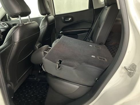 Used 2021 Jeep Compass Latitude image 23