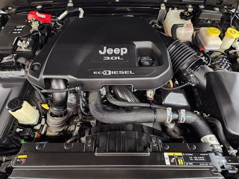 Used 2020 Jeep Wrangler Unlimited Sahara image 50