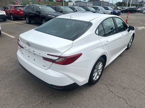 Used 2025 Toyota Camry LE FWD image 7