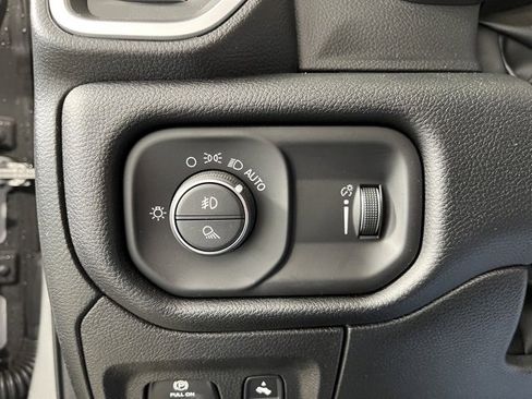 Used 2022 RAM 1500 Big Horn image 17