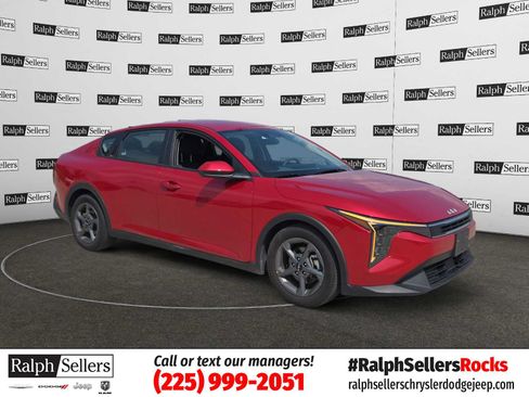 Used 2025 Kia K4 FWD image 1
