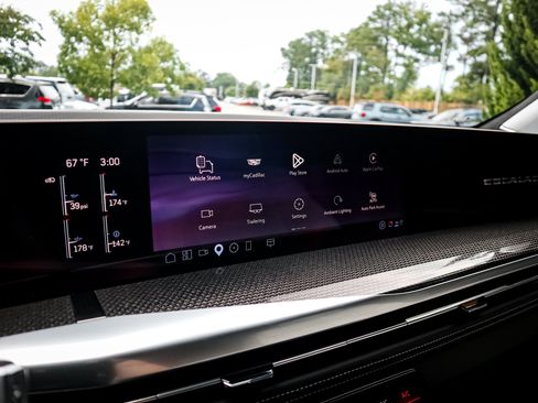 Used 2026 Cadillac Escalade V AWD/4WD image 23