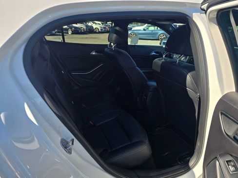 Used 2019 Mercedes-Benz GLA 250 4MATIC image 13