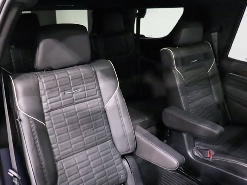 Certified 2023 Cadillac Escalade Sport Platinum w/ LPO, ONYX Package image 24