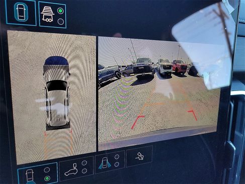 New 2026 GMC Acadia Denali w/ Super Cruise Package image 18