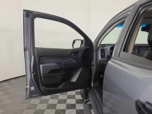 Certified 2022 Chevrolet Colorado Z71 w/ LPO, Tonneau and Step Package AWD/4WD image 25