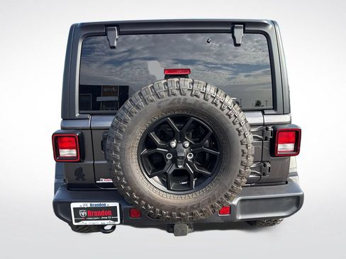 Used 2026 Jeep Wrangler Unlimited Sport AWD/4WD image 4