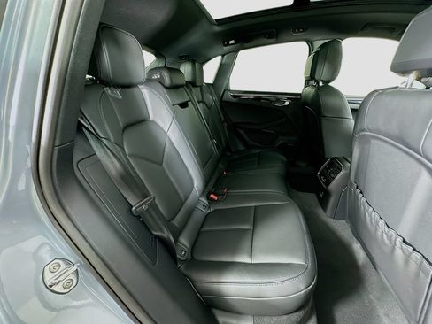 Certified 2026 Porsche Macan AWD/4WD image 29