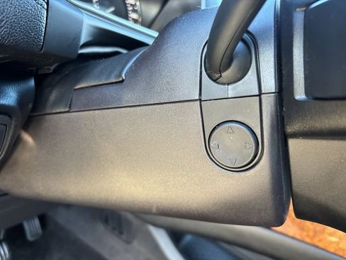 Used 2018 Lincoln MKX Select w/ Select Plus Package image 25