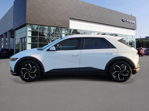 Certified 2024 Hyundai Ioniq 5 SEL RWD image 3