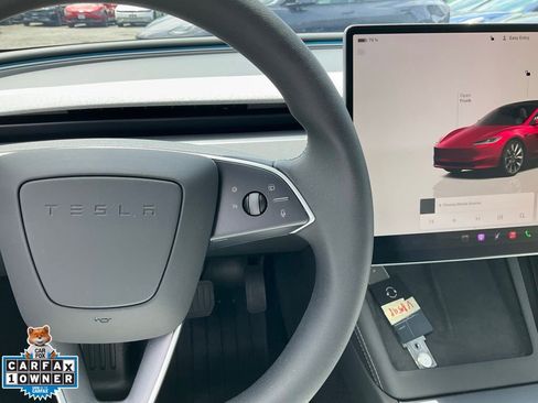 Used 2025 Tesla Model 3 Long Range AWD/4WD image 40