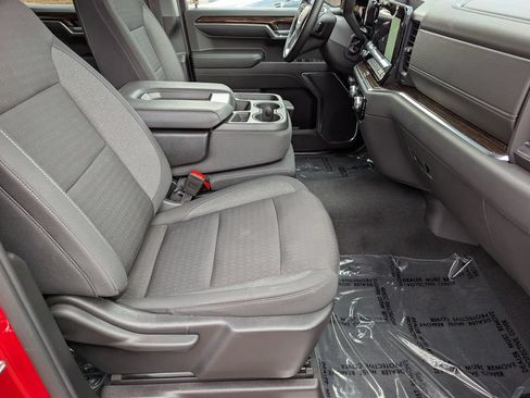 Used 2024 GMC Sierra 1500 SLE AWD/4WD image 12
