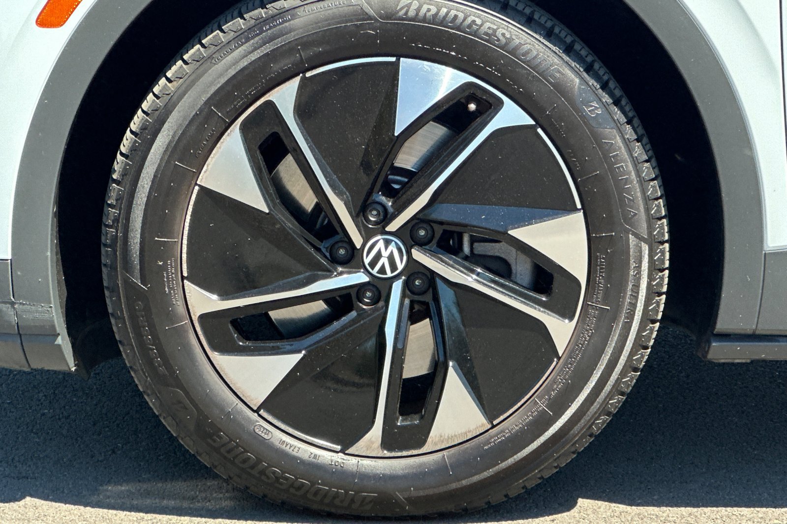 Used 2022 Volkswagen ID.4 Pro S RWD image 33