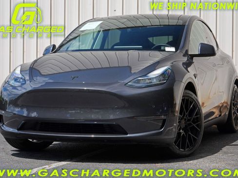 Used 2022 Tesla Model Y Long Range AWD/4WD image 1