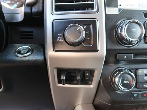 Used 2017 Ford F250 Lariat w/ Lariat Ultimate Package image 26