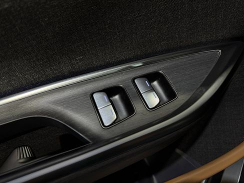 Used 2022 Lucid Air Grand Touring image 24