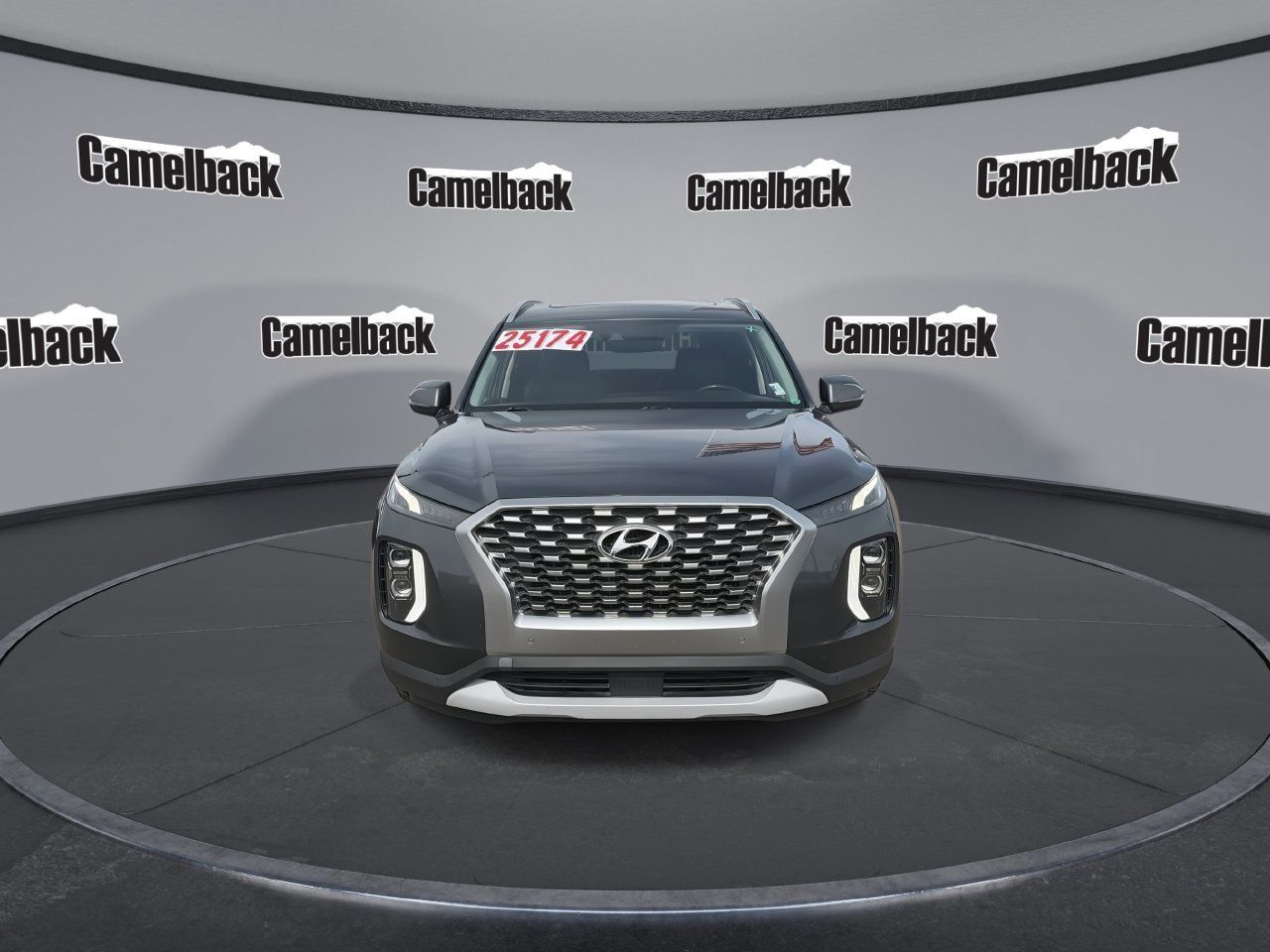 Used 2021 Hyundai Palisade SEL w/ Premium Package FWD image 2