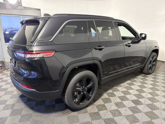 New 2026 Jeep Grand Cherokee Limited w/ Limited Altitude Package AWD/4WD image 6