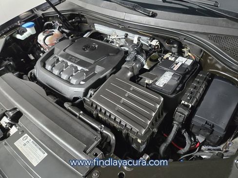 Used 2020 Volkswagen Tiguan SE w/ Panoramic Sunroof Package image 19