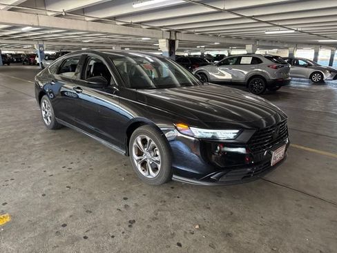 Used 2023 Honda Accord EX image 2