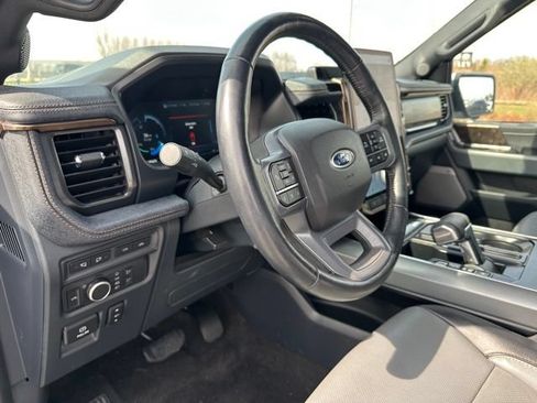 Used 2022 Ford F150 Lightning Lariat AWD/4WD image 22