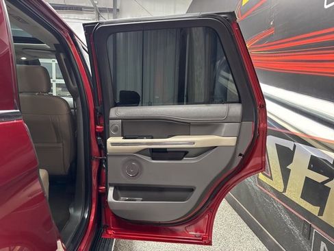 Used 2018 Ford Expedition XLT w/ Equipment Group 202A image 28