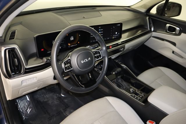 Used 2025 Kia Sorento EX FWD image 28