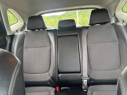 Used 2021 Kia Seltos S AWD/4WD image 21