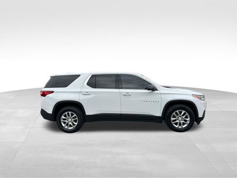 Used 2018 Chevrolet Traverse LS image 6