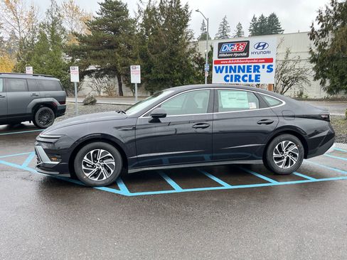 New 2026 Hyundai Sonata Blue image 2
