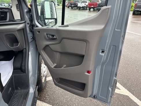 Used 2022 Ford Transit 150 Medium Roof AWD image 13
