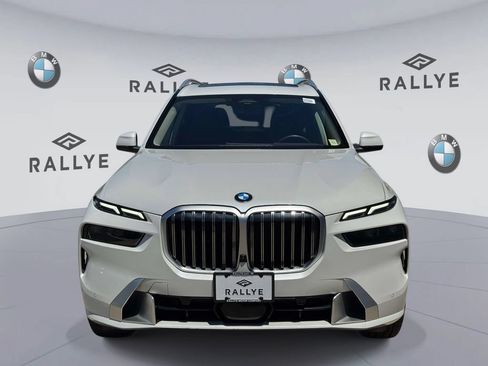 Certified 2024 BMW X7 xDrive40i w/ Premium Package AWD/4WD image 2