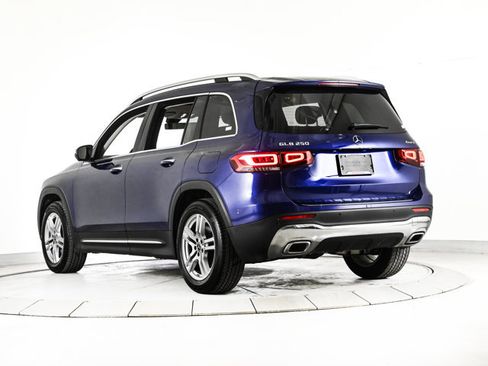 Certified 2021 Mercedes-Benz GLB 250 4MATIC image 8