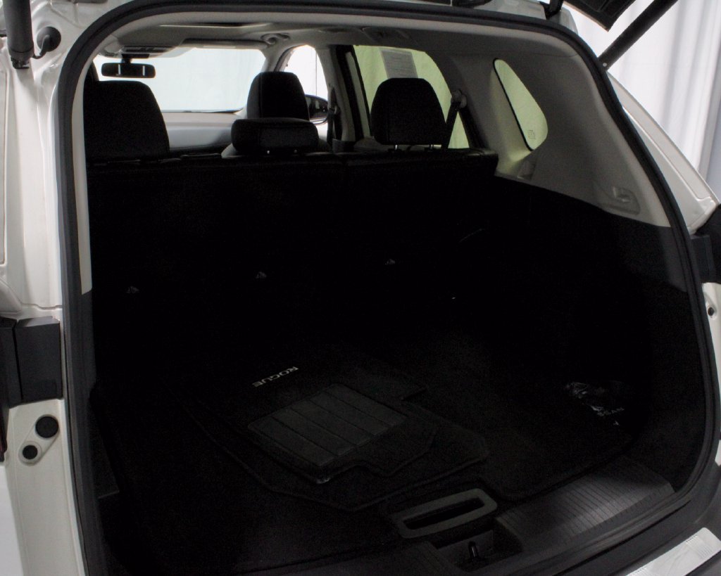 Certified 2023 Nissan Rogue SV w/ SV Premium B Package AWD/4WD image 13