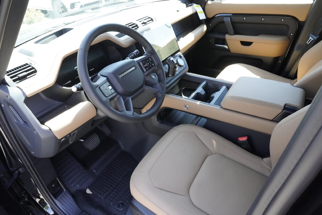 New 2026 Land Rover Defender 110 S AWD/4WD image 18
