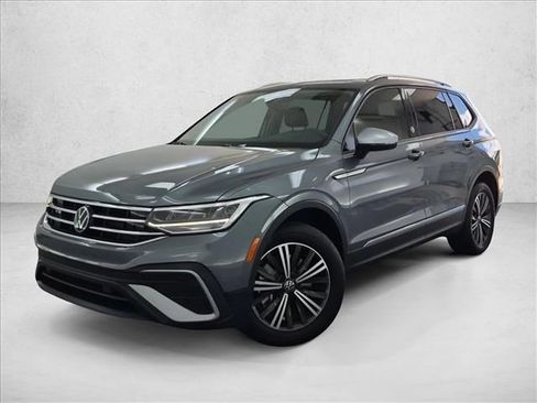 Used 2024 Volkswagen Tiguan Wolfsburg Edition FWD image 1