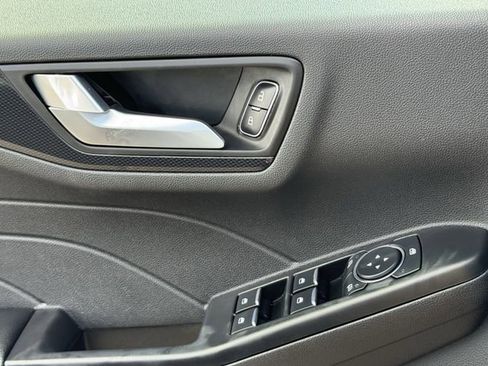 Used 2025 Ford Escape ST-Line image 25