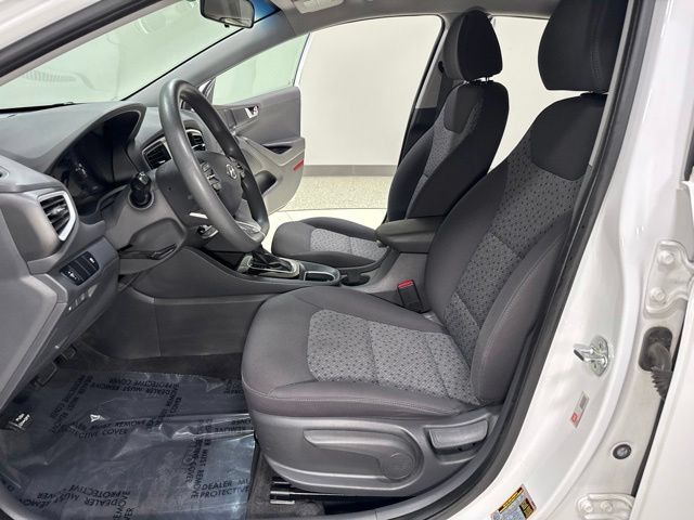 Used 2018 Hyundai Ioniq Blue FWD image 11