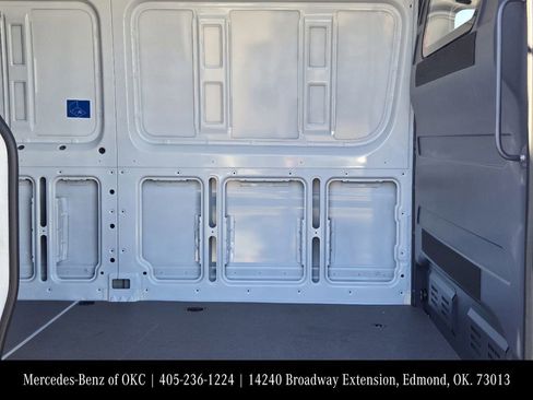 New 2025 Mercedes-Benz Sprinter 2500 image 25