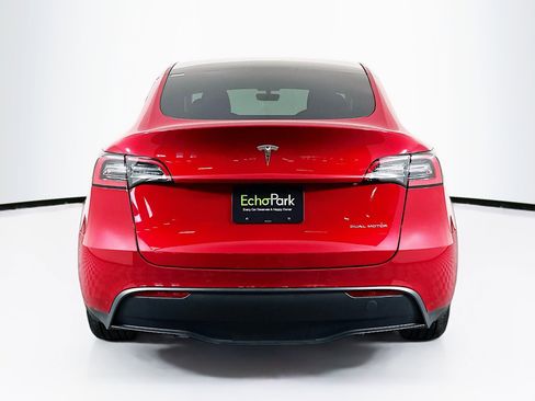 Used 2021 Tesla Model Y Long Range AWD/4WD image 7