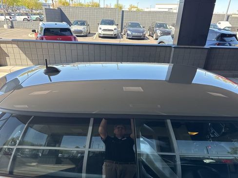 Used 2019 MINI Cooper S image 7